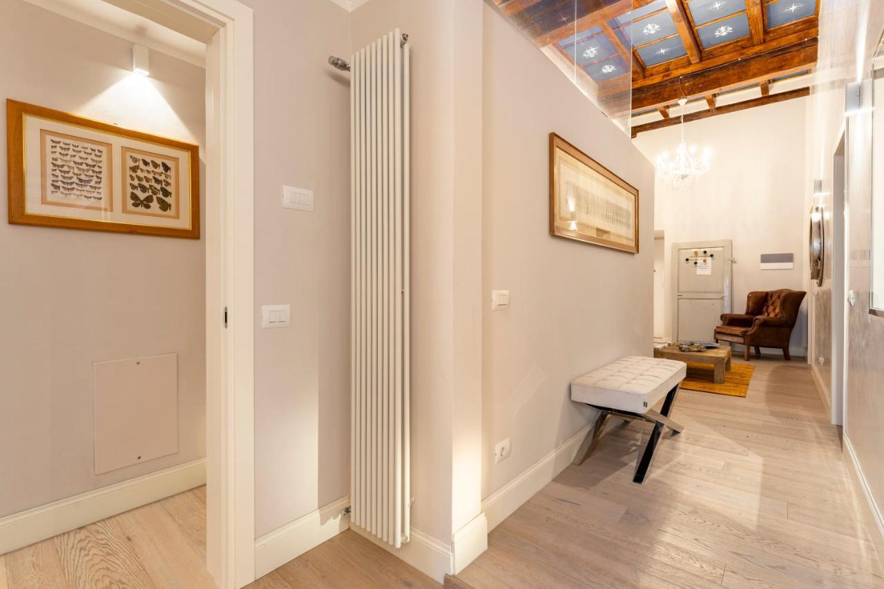 Art Apartment Luxury Sofia Suite ฟลอเรนซ์ ภายนอก รูปภาพ