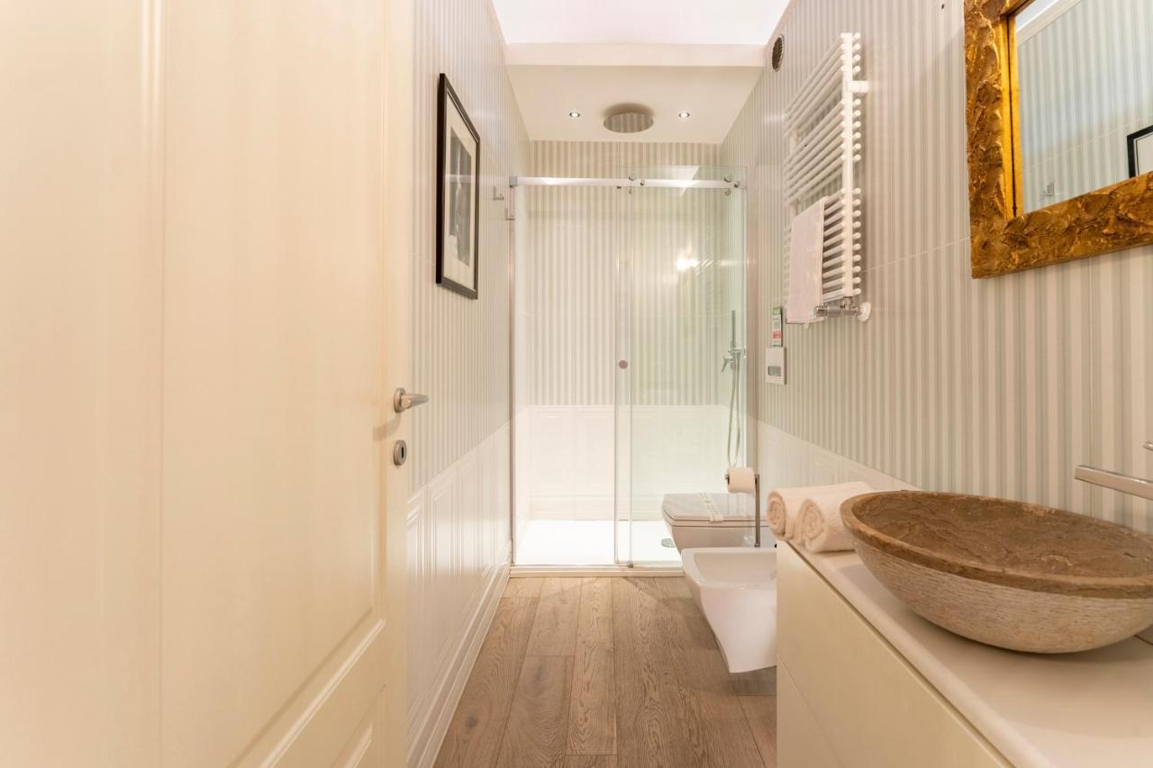 Art Apartment Luxury Sofia Suite ฟลอเรนซ์ ภายนอก รูปภาพ