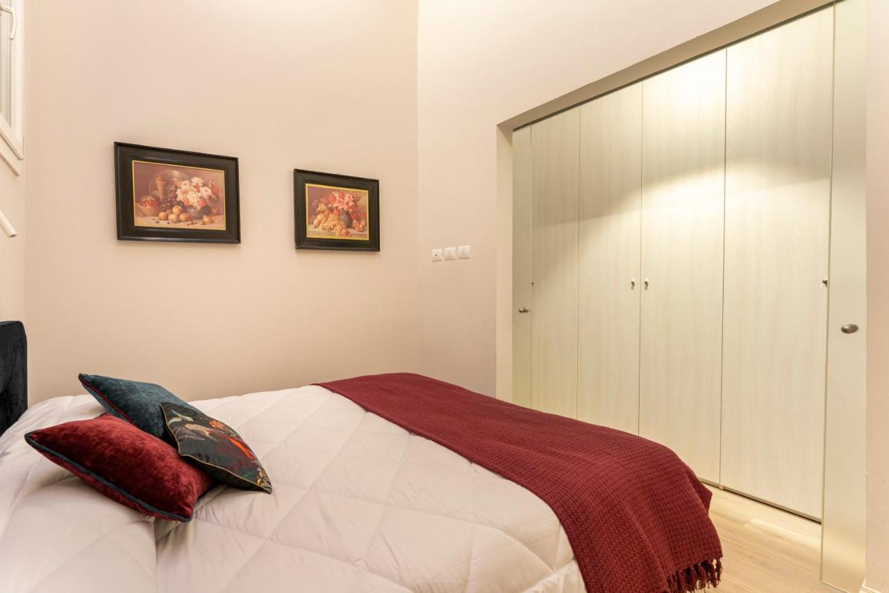 Art Apartment Luxury Sofia Suite ฟลอเรนซ์ ภายนอก รูปภาพ